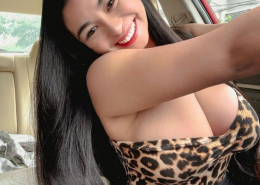 "Layanan pijat panggilan profesional 24 jam di Sampit oleh Viola Massage"